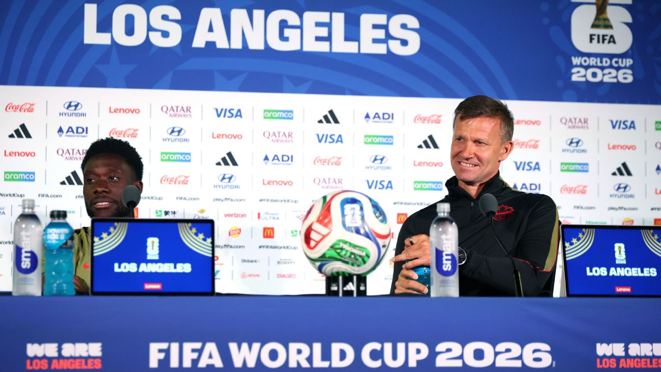 戴维斯回归可出战 加拿大盼世界杯淘汰赛开门红